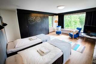 Хостелы Hostel Villa Kemi Кеми Улучшенный двухместный номер с 1 кроватью или 2 отдельными кроватями и видом на море-1